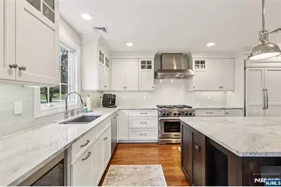 46 Van Blarcom Lane, Wyckoff Township, NJ 07481 - Photo 5