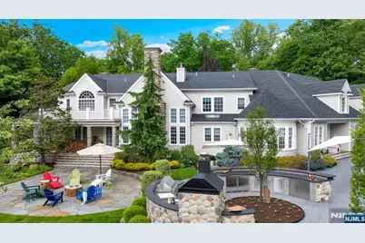 211 Highwood Avenue, Tenafly, NJ 07670 - Photo 41