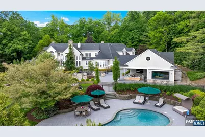 211 Highwood Avenue, Tenafly, NJ 07670 - Photo 3