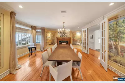 211 Highwood Avenue, Tenafly, NJ 07670 - Photo 7