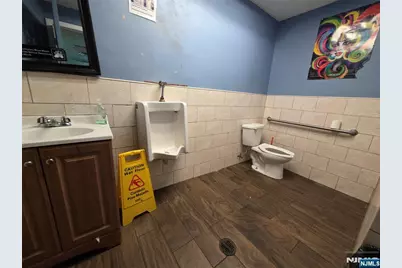 61 US Highway 46, Lodi, NJ 07644 - Photo 13