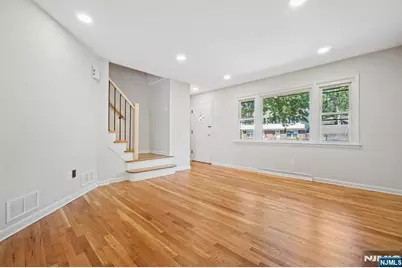 100 Cortland Place, Tenafly, NJ 07670 - Photo 5