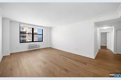 2 Constitution Court 1001 #1001, Hoboken, NJ 07030 - Photo 3