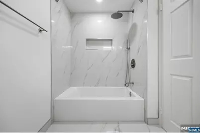 2 Constitution Court 1001 #1001, Hoboken, NJ 07030 - Photo 13