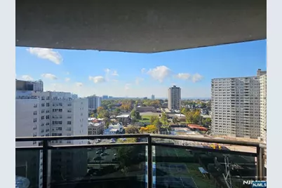 2077 Center Avenue 17D #17D, Fort Lee, NJ 07024 - Photo 9