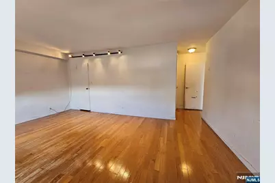 2077 Center Avenue 17D #17D, Fort Lee, NJ 07024 - Photo 21