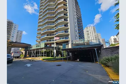 2077 Center Avenue 17D #17D, Fort Lee, NJ 07024 - Photo 35