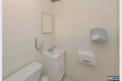 709 Newark Avenue, Jersey City, NJ 07306 - Photo 7