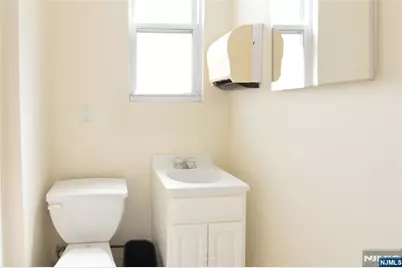 709 Newark Avenue, Jersey City, NJ 07306 - Photo 11