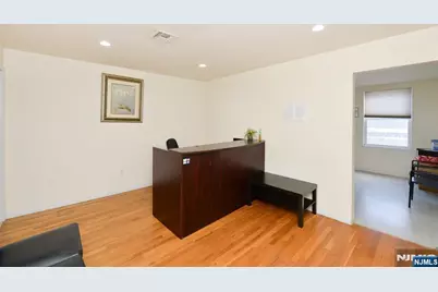 709 Newark Avenue, Jersey City, NJ 07306 - Photo 3