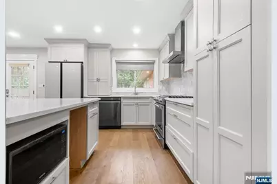 285 Hardenburgh Avenue, Demarest, NJ 07627 - Photo 9