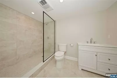 66 Knollwood Drive, Paramus, NJ 07652 - Photo 29