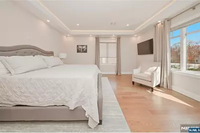 66 Knollwood Drive, Paramus, NJ 07652 - Photo 17