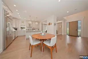 66 Knollwood Dr, Paramus, NJ 07652 - Photo 11