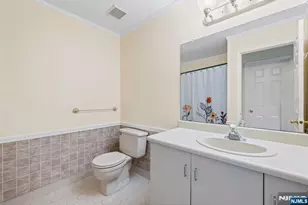 1306 Paddington Road 1306, Mahwah, NJ 07430 - Photo 23