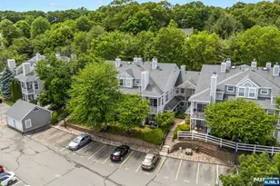1306 Paddington Road 1306, Mahwah, NJ 07430 - Photo 7