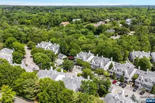 1306 Paddington Road 1306, Mahwah, NJ 07430 - Photo 31