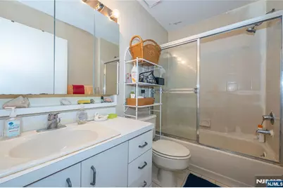 75 Union Street 5E #5E, Hackensack, NJ 07601 - Photo 17