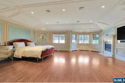 27 Roberts Road, Englewood Cliffs, NJ 07632 - Photo 23