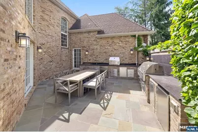 27 Roberts Road, Englewood Cliffs, NJ 07632 - Photo 39
