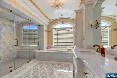 27 Roberts Road, Englewood Cliffs, NJ 07632 - Photo 15