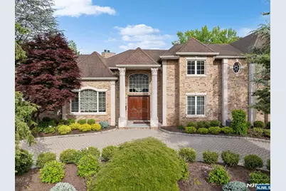 27 Roberts Road, Englewood Cliffs, NJ 07632 - Photo 1