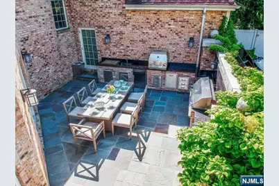 27 Roberts Road, Englewood Cliffs, NJ 07632 - Photo 23