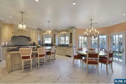 27 Roberts Road, Englewood Cliffs, NJ 07632 - Photo 9