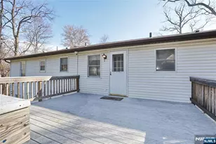 116 Hillside Ave, Midland Park, NJ 07432 - Photo 11