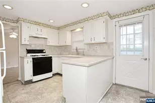 116 Hillside Ave, Midland Park, NJ 07432 - Photo 27