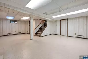 833 Koman Dr, Paramus, NJ 07652 - Photo 25