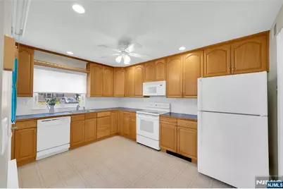 945A Liverpool Circle, Manchester Township, NJ 08759 - Photo 15