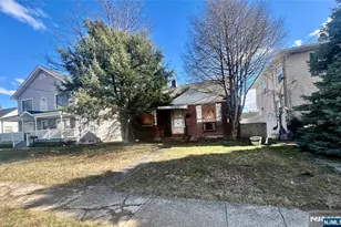 248 Rudolph Ave, Elmwood Park, NJ 07407 - Photo 1