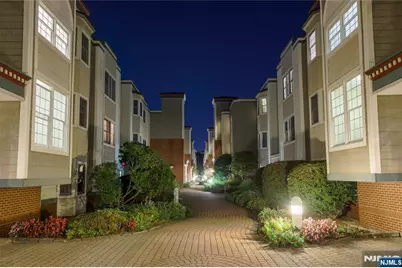 116 The Promenade 116 #116, Edgewater, NJ 07020 - Photo 23