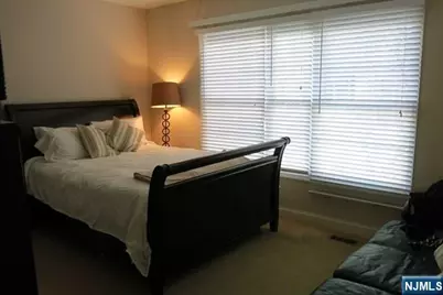 116 The Promenade 116 #116, Edgewater, NJ 07020 - Photo 17