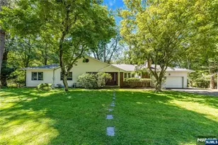 11 Sunset Rd, Demarest, NJ 07627 - Photo 1