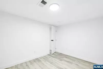 21-15 Exeter, Fair Lawn, NJ 07410 - Photo 31