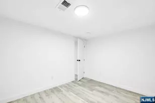 21-15 Exeter, Fair Lawn, NJ 07410 - Photo 31