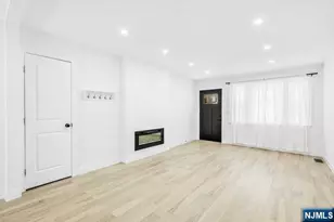 21-15 Exeter, Fair Lawn, NJ 07410 - Photo 11