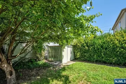 21-15 Exeter, Fair Lawn, NJ 07410 - Photo 37