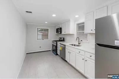 4 Coppola Street 2nd Floor #2nd Floor, Nutley, NJ 07110 - Photo 7