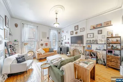 189 Christopher Columbus Drive 1 #1, Jersey City, NJ 07302 - Photo 5