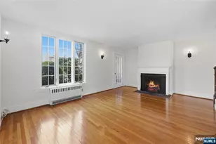 54 Pomander Walk, Ridgewood, NJ 07450 - Photo 3