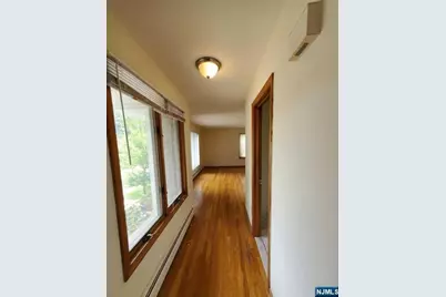 180 Myrtle Avenue, Fort Lee, NJ 07024 - Photo 5