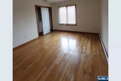 180 Myrtle Avenue, Fort Lee, NJ 07024 - Photo 15