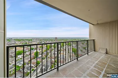 300 Winston Drive 2802 #2802, Cliffside Park, NJ 07010 - Photo 11