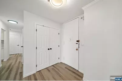 300 Winston Drive 2802 #2802, Cliffside Park, NJ 07010 - Photo 7