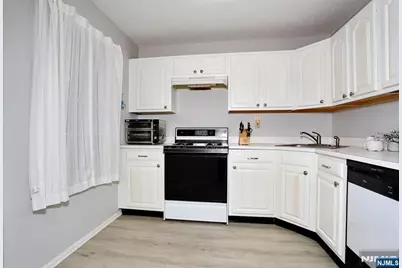 1399 York Street, Mahwah, NJ 07430 - Photo 5