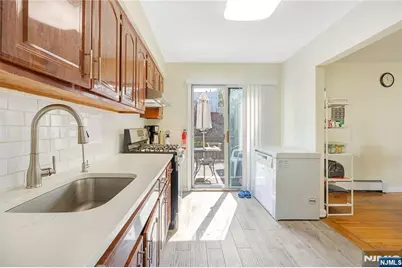 410 Mayer Court 1st Fl With #1st Fl with, Ridgefield, NJ 07657 - Photo 11