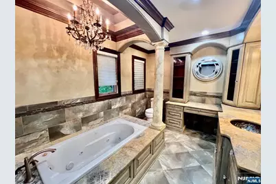 610 Glasmere Road, Mahwah, NJ 07430 - Photo 47